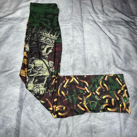 NEW La Bella Mafia Leggings Women S Skulls Chains Athleisure Green Gold Gym - Picture 3 of 9